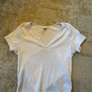 Bozzolo Cream V-Neck Ribbed Tee
